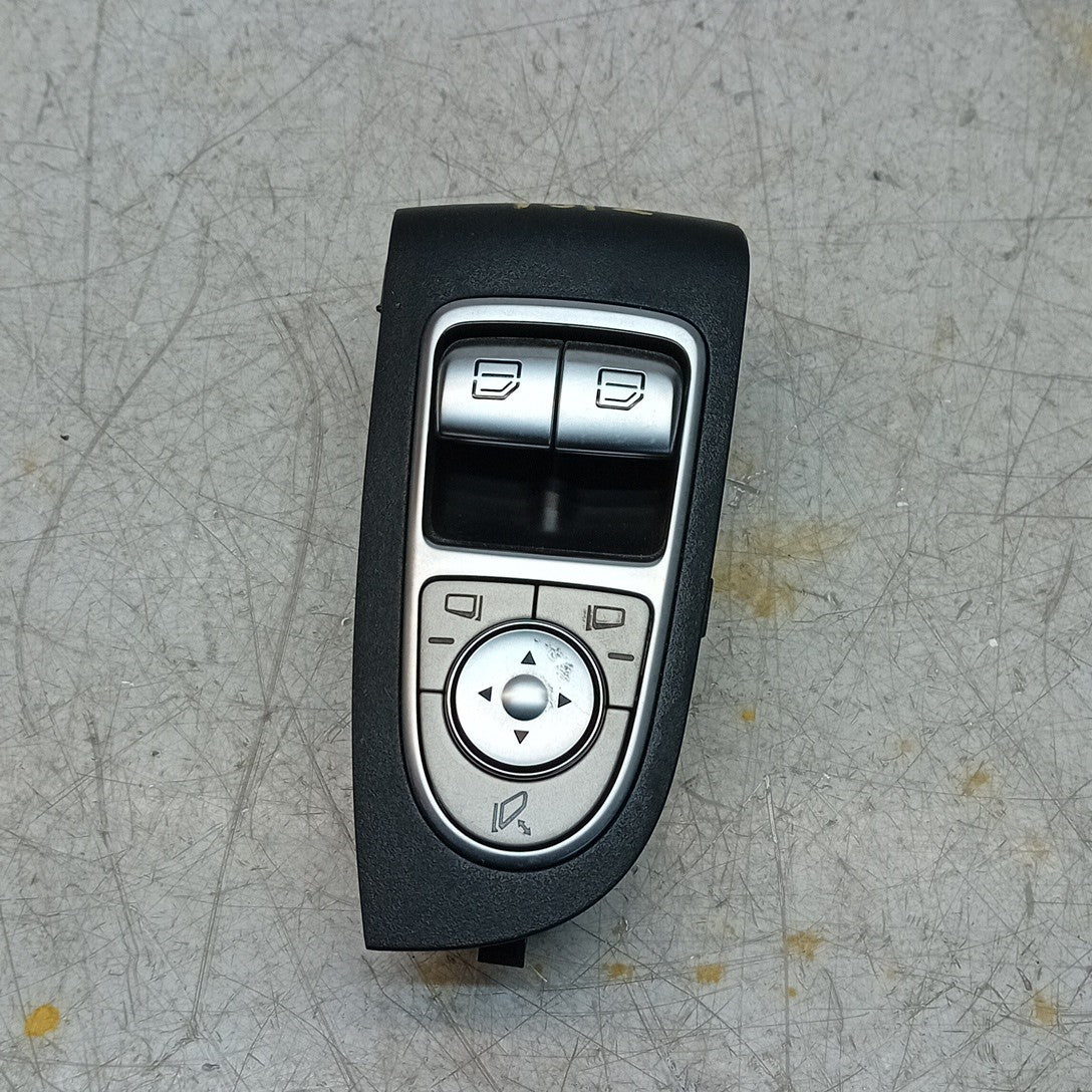 MERCEDES W205 C-CLASS WINDOW SWITCH BLOCK FRONT DOOR RIGHT A2059057011 FM001512