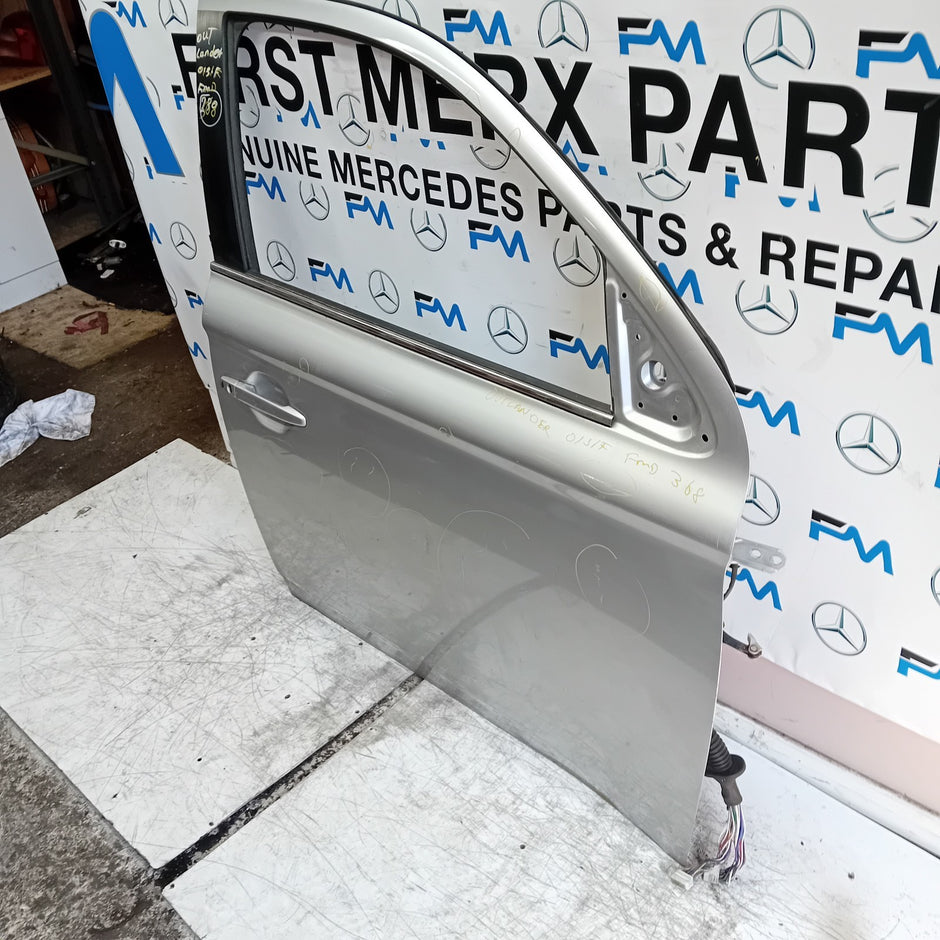 MITSUBISHI OUTLANDER MK3 DRIVER FRONT DOOR OSF SILVER 2013 FMD368