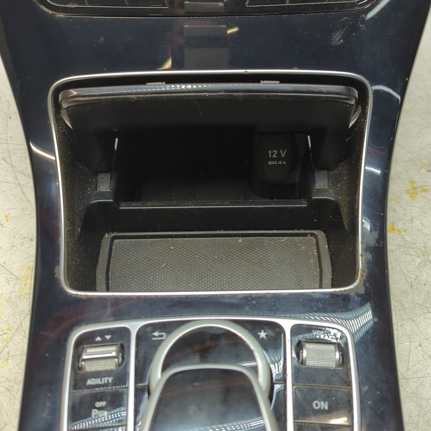  MERCEDES E-CLASS W205 CENTRE CONSOLE + 3 AIR VENT A2054402032 FM001407