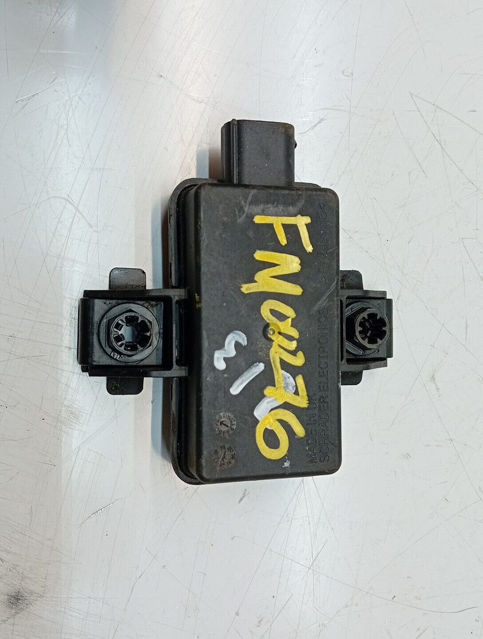 MERCEDES E-CLASS W213 W238 / TYRE PRESSURE CONTROL MODULE A0009002013 FM00276