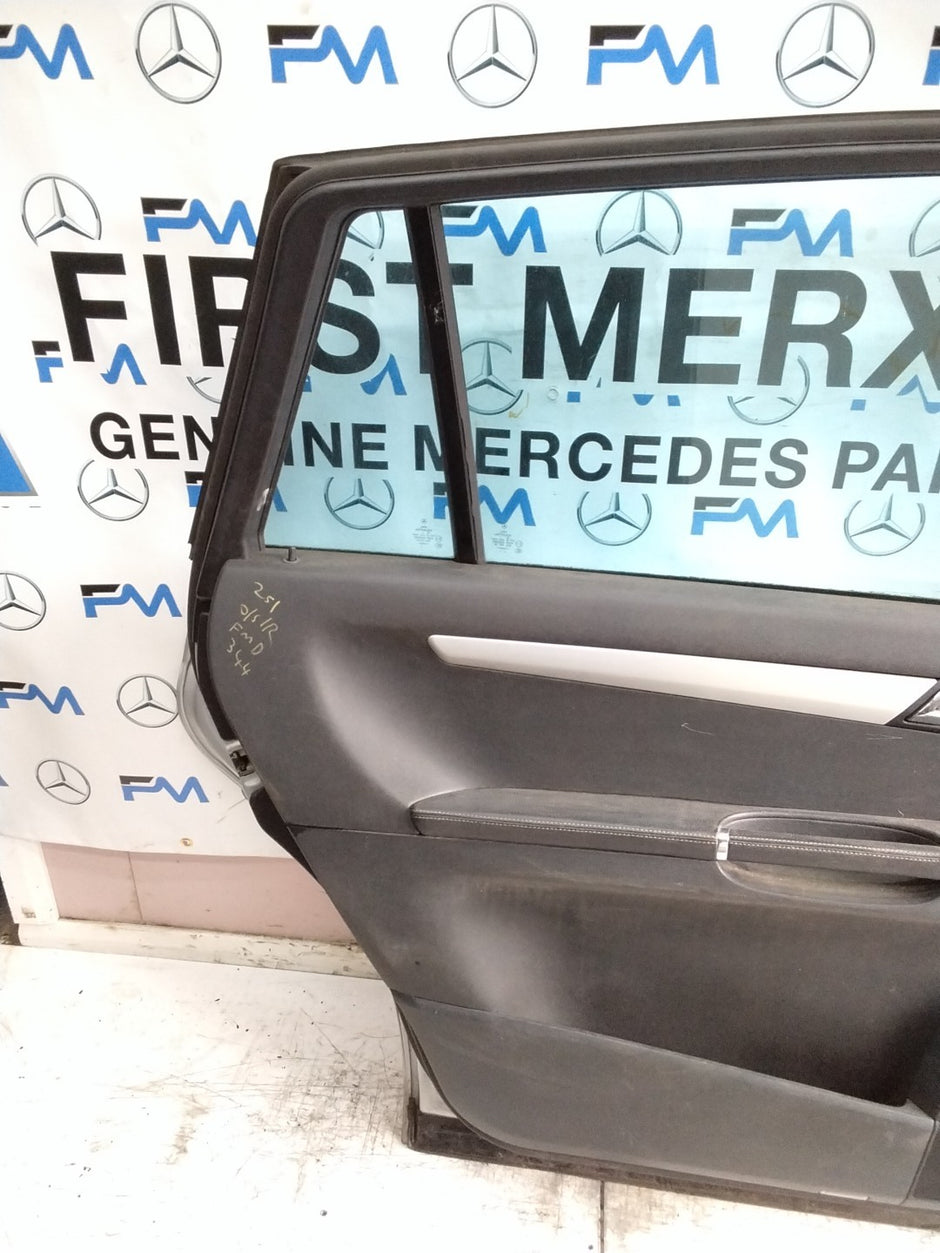 MERCEDES R-CLASS W251 PASSENGER REAR DOOR NSR SILVER 2005-12 COMPLETE FMD344