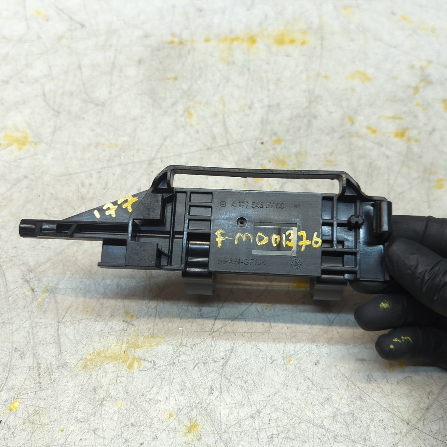 MERCEDES A-CLASS W177 AMBIENT LIGHT CONTROL UNIT BRACKET A1775455700 FM001376