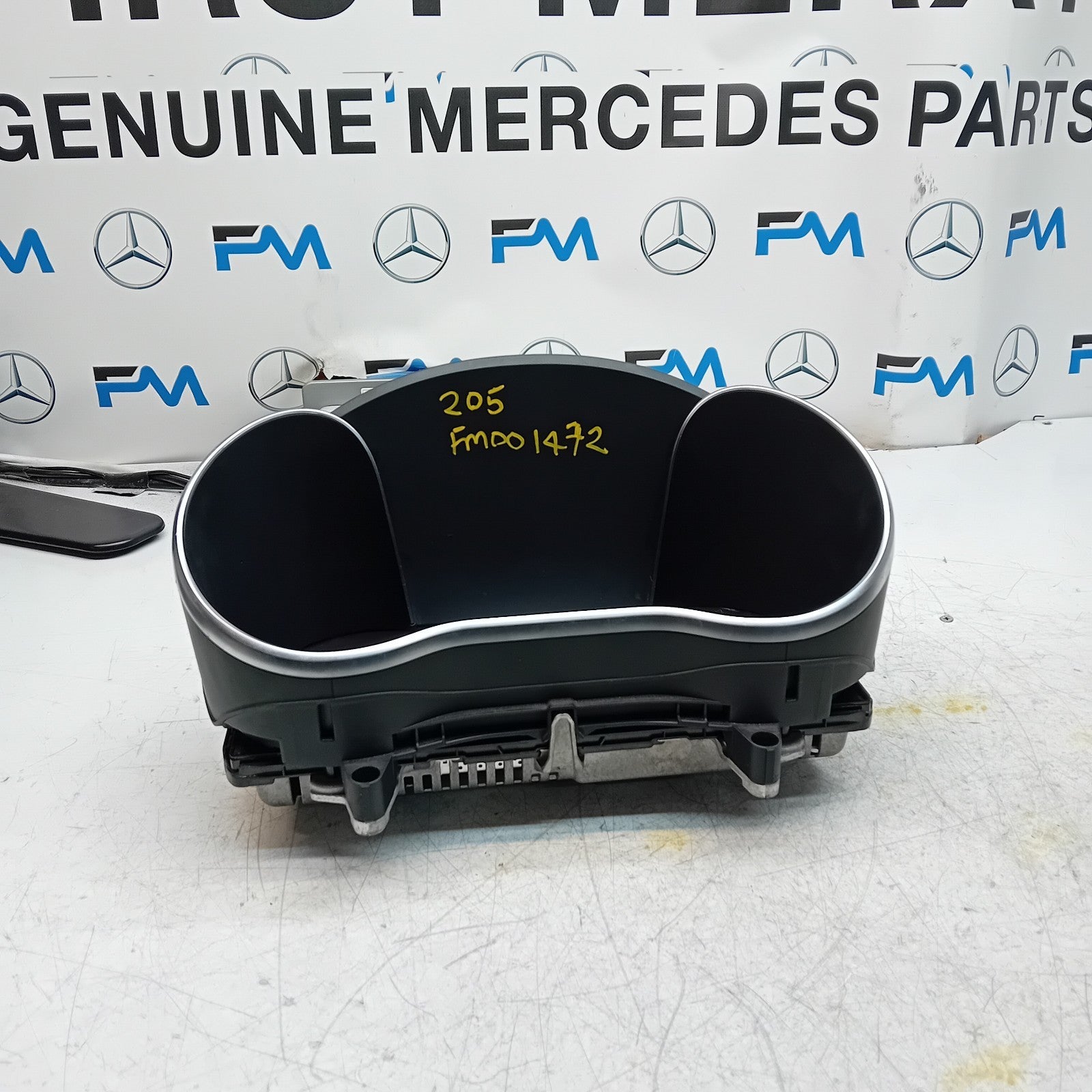 MERCEDES C-CLASS W205 SPEEDOMETER INSTRUMENT CLUSTER BLACK A2059004842 FM001472