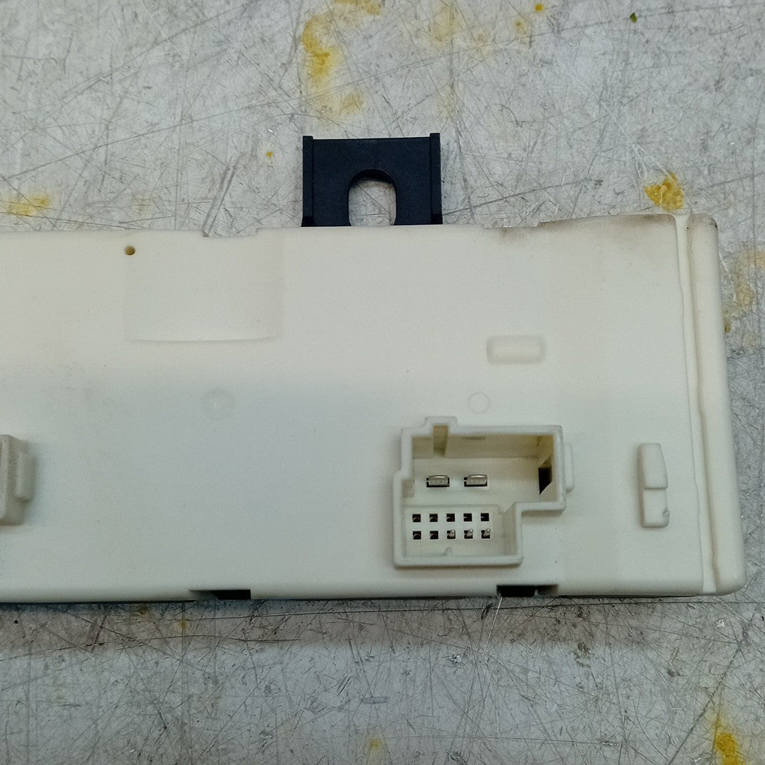 MERCEDES E-CLASS TAILGATE CONTROL MODULE W213 A2139004711 2016 ON FM001319