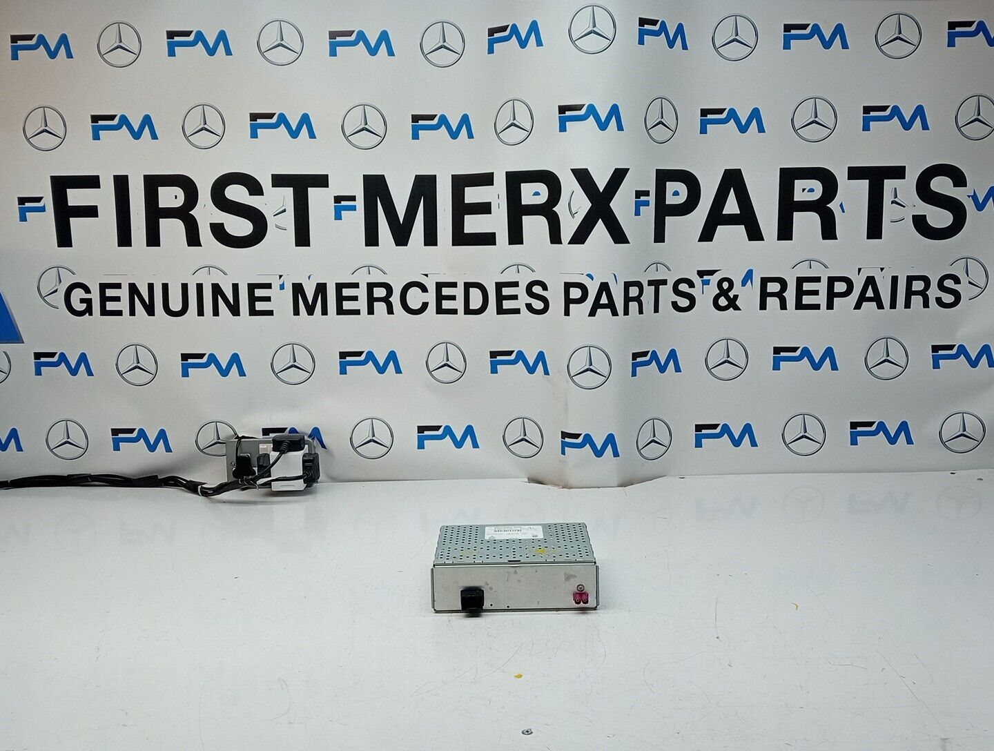 Mercedes Glc C E Class Radio Tuner Box W253 W205 W213 14-21 A2229008911 FM294