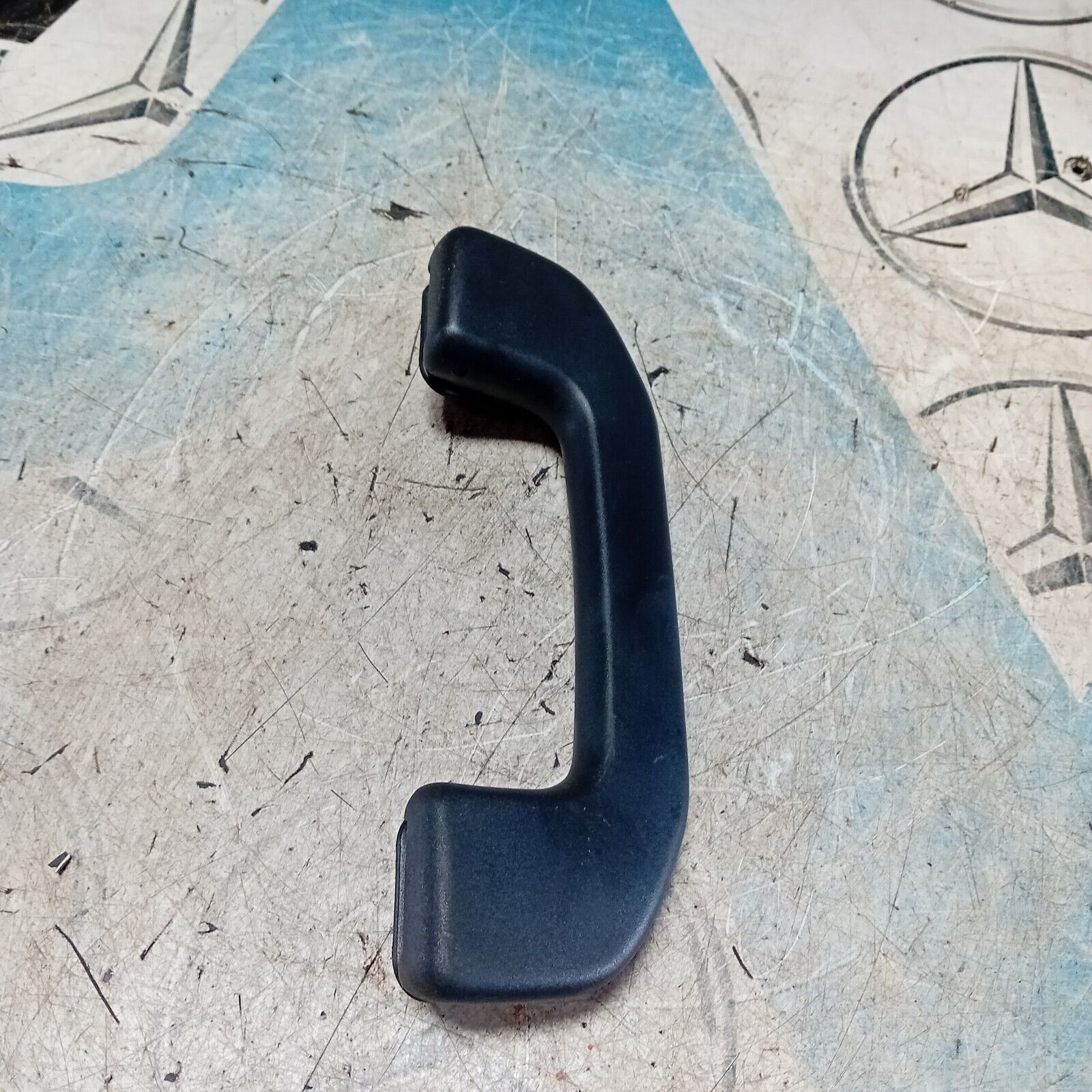 MERCEDES BENZ A CLASS W176 2012-2016 FRONT DRIVER SIDE GRAB HANDLE A0998150036