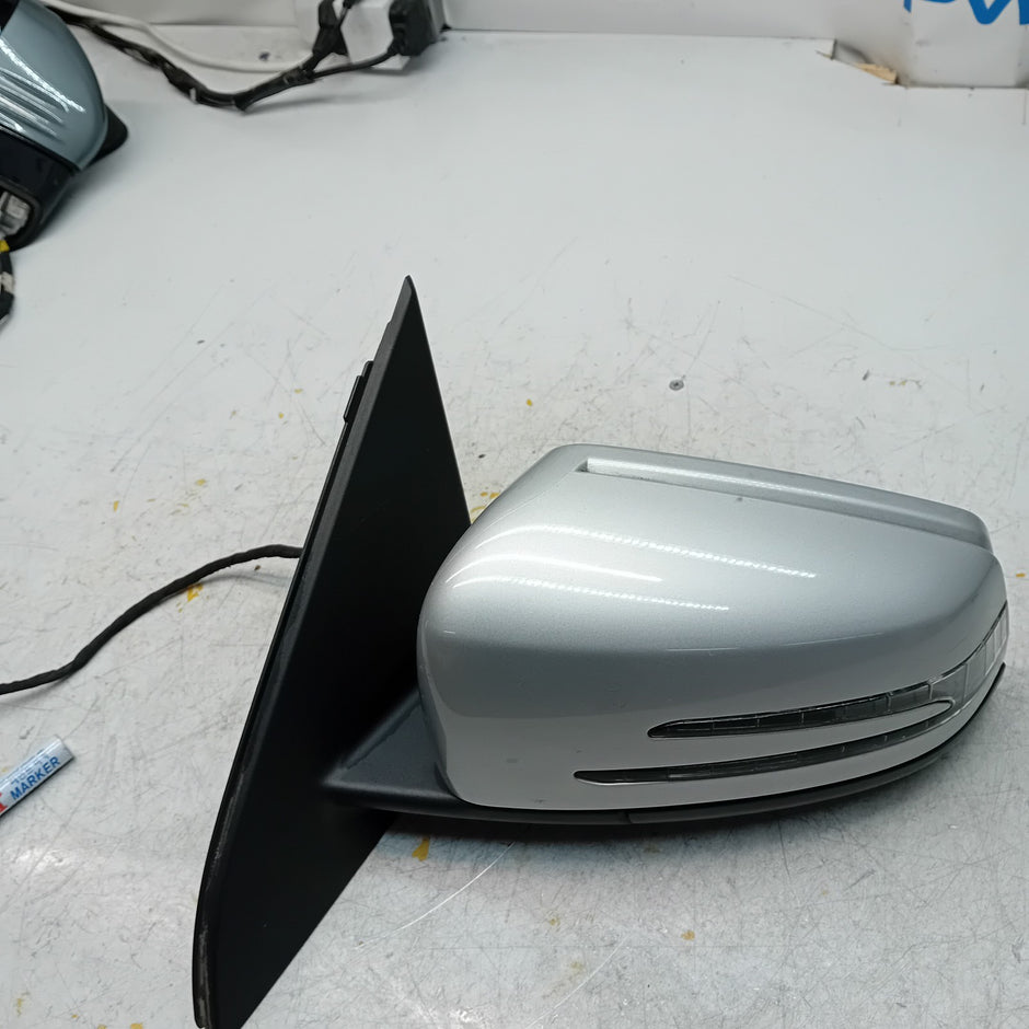 MERCEDES A-CLASS  W176 PASSENGER SIDE WING MIRROR A1768100116 SILVER FMM38