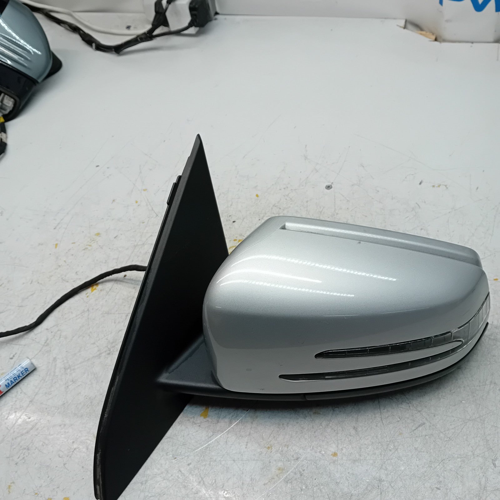 MERCEDES A-CLASS  W176 PASSENGER SIDE WING MIRROR A1768100116 SILVER FMM38
