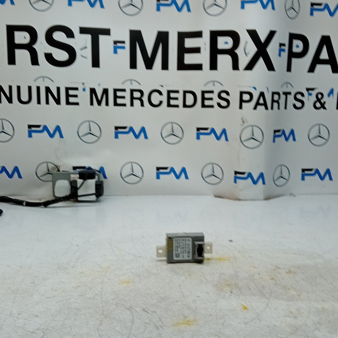 MERCEDES A-CLASS W177 2015  LIGHT CONTROL UNIT  A1779005104  FM001337