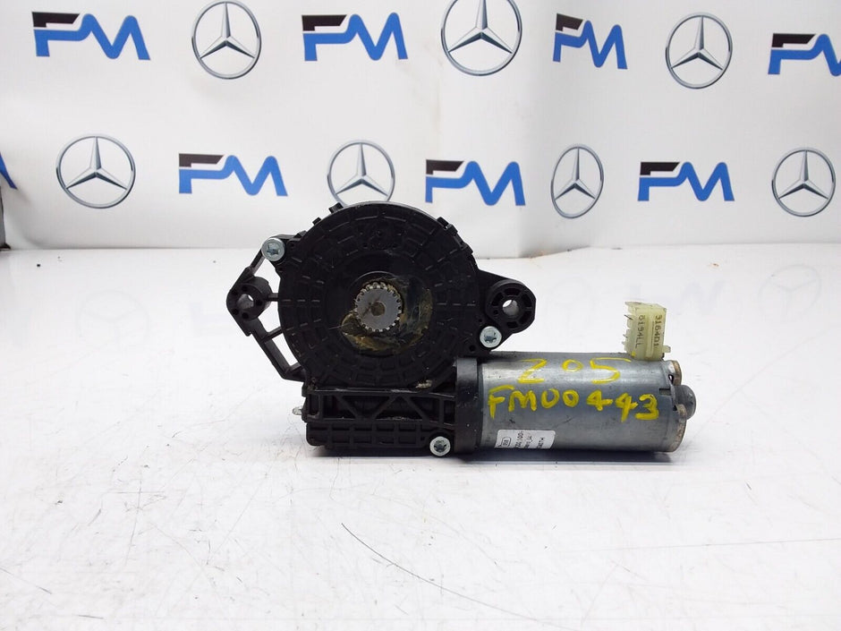 Mercedes C-CLASS W205 2018 Sunroof Motor Regulator 0390200100 FM00443