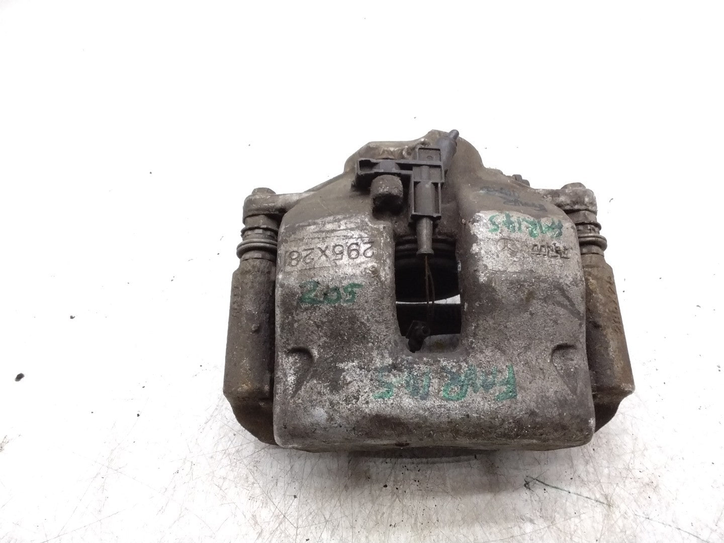 MERCEDES  C-CLASS W205 BRAKE CALIPER FRONT RIGHT PASSENGER SIDE  FMR145