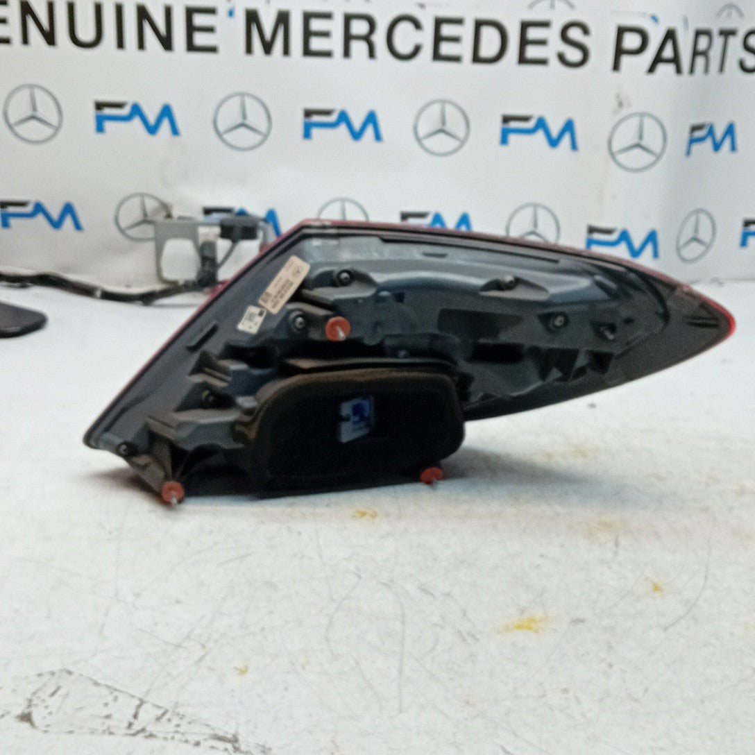 MERCEDES E-CLASS W213 PASSENGER LEFT NS REAR TAIL LIGHT A2139067900 FMT252