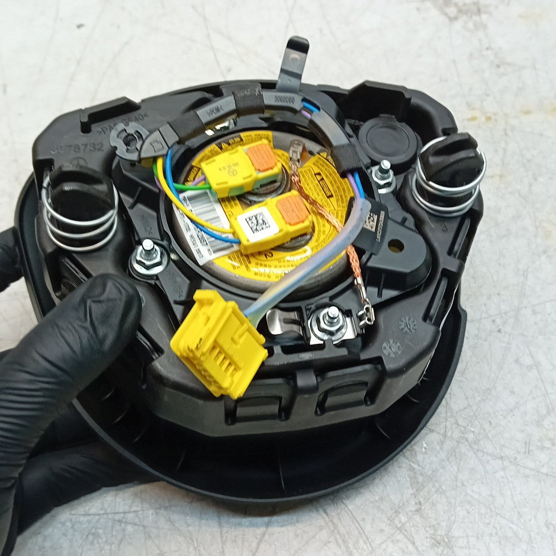 MERCEDES BENZ C-CLASS W205 STEERING WHEEL AIRBAG DRIVER OS RIGHT Q10 FM001654