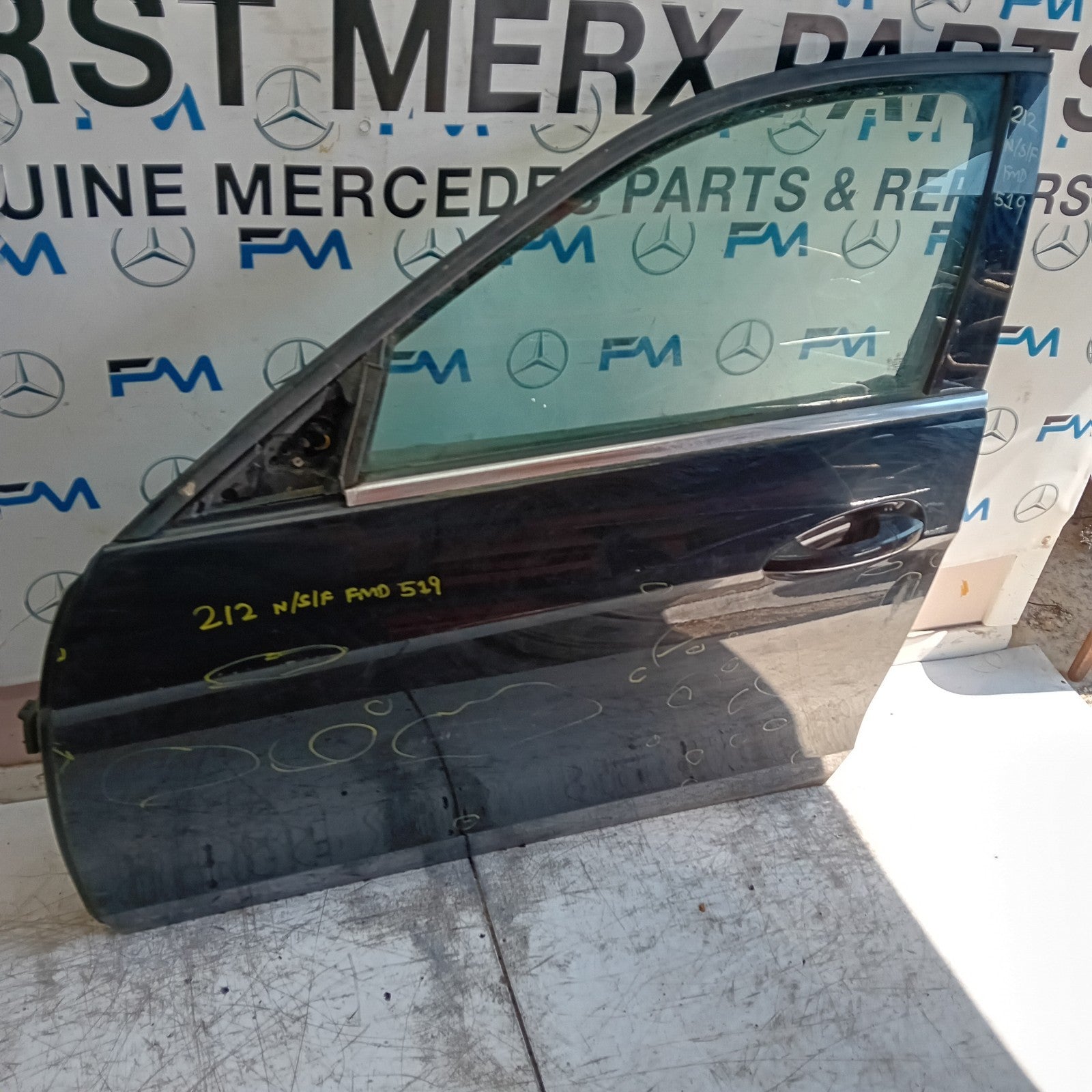 MERCEDES E-CLASS W212 PASSENGER FRONT DOOR NSF 2015 COMPLETE BLUE FMD519