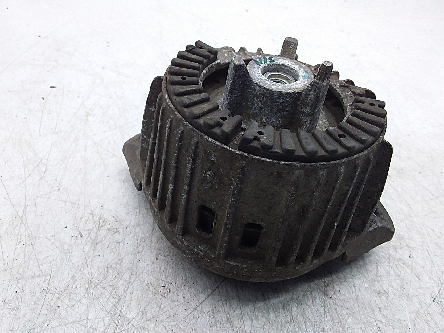 MERCEDES BENZ  E-CLASS  W212  ENGINE MOUNT LEFT NS A2122404217 FMR352
