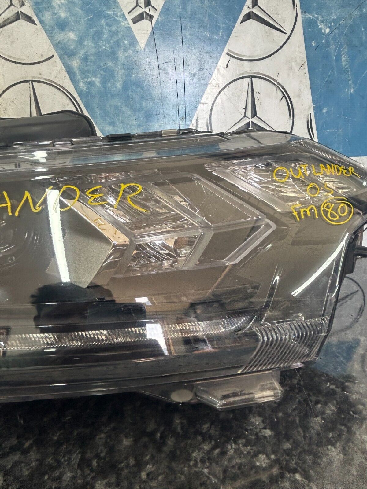 MITSUBISHI OUTLANDER  MK3 HEADLIGHT 2015-2018 RIGHT SIDE FMH80