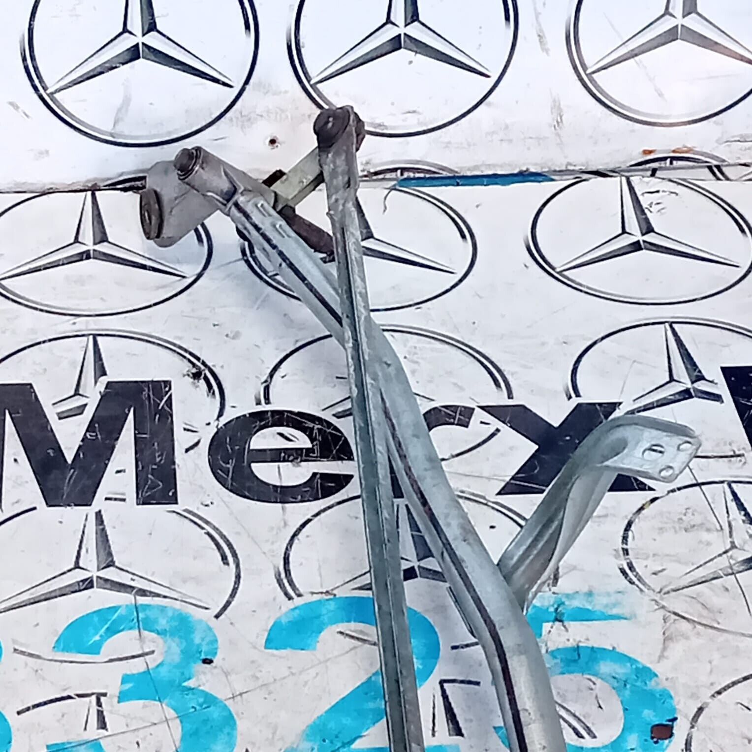 MERCEDES C-CLASS W205 2014-2018 FRONT WIPER MOTOR AND LINKAGE A2058200940
