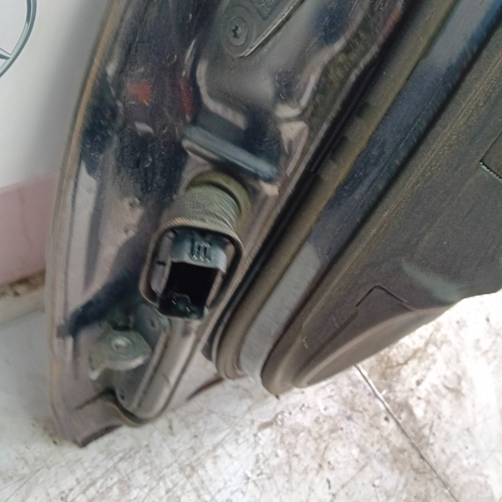 MERCEDES E-CLASS W212 DRIVER FRONT DOOR OSF GREY 2009-16 COMPLETE FMD254