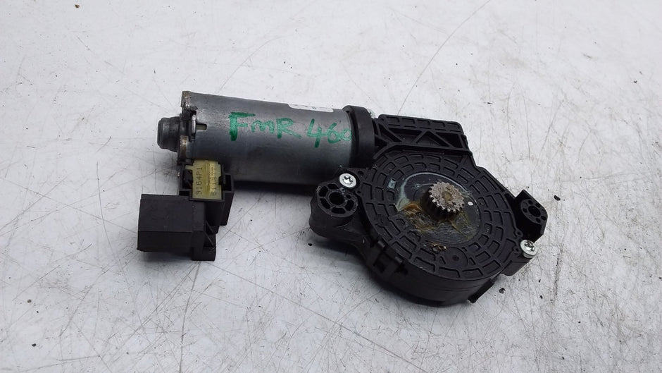 MERCEDES BENZ  CLA C117  MERCEDES CLA SUNROOF ACTUATOR  604836510 FMR460