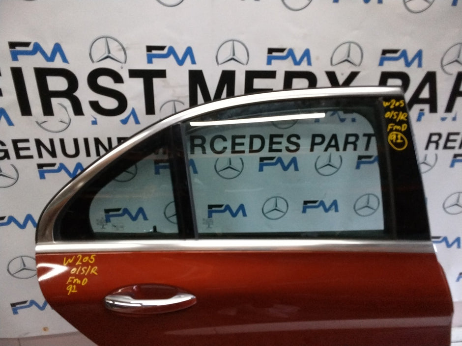 MERCEDES BENZ  C-CLASS W205 DRIVER SIDE REAR DOOR O/S/R COMPLETE RED FMD91