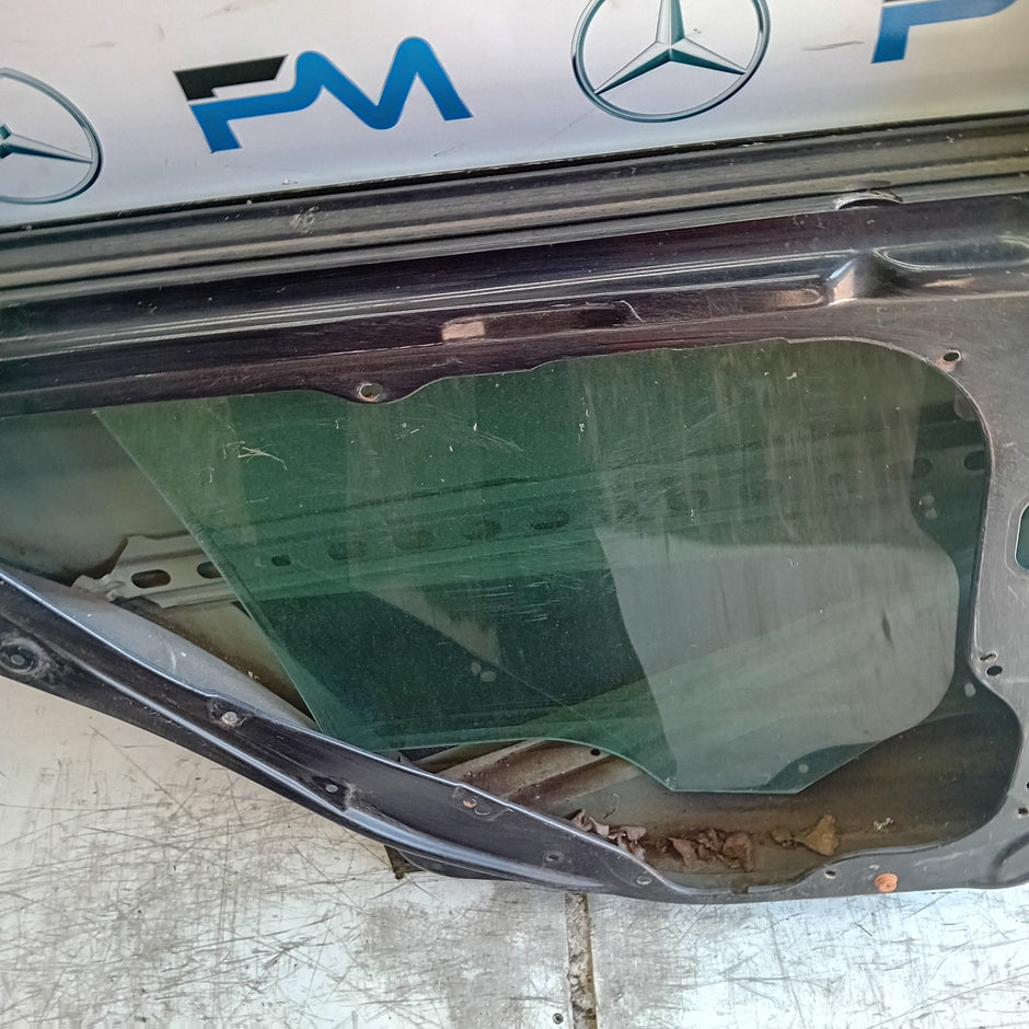 MERCEDES BENZ  C-CLASS W204 EST PASSENGER REAR DOOR NSR BLACK 2008-14 FMD461