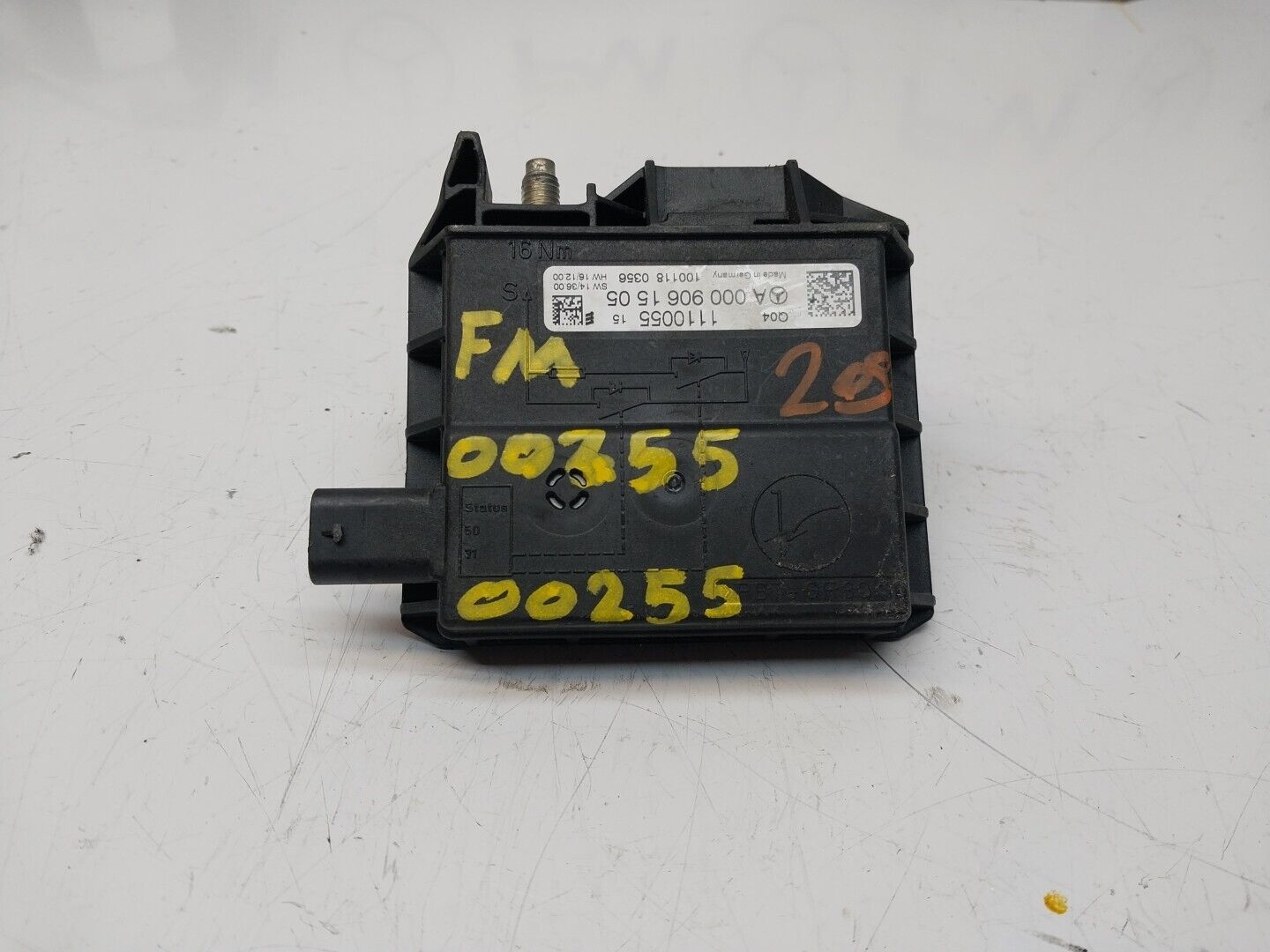 Mercedes W213 W205 W218 W238 W253 Negative Battery Tray Clamp A0009061505FM00255