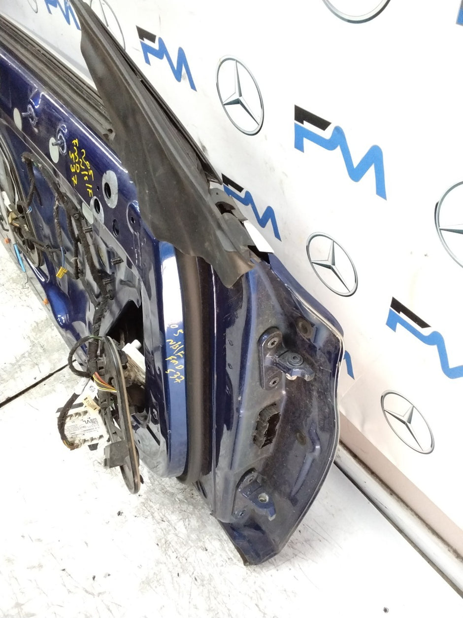 MERCEDES BENZ C-CLASS W205  PASSENGER FRONT DOOR NSF BLUE 2015-21  FMD537