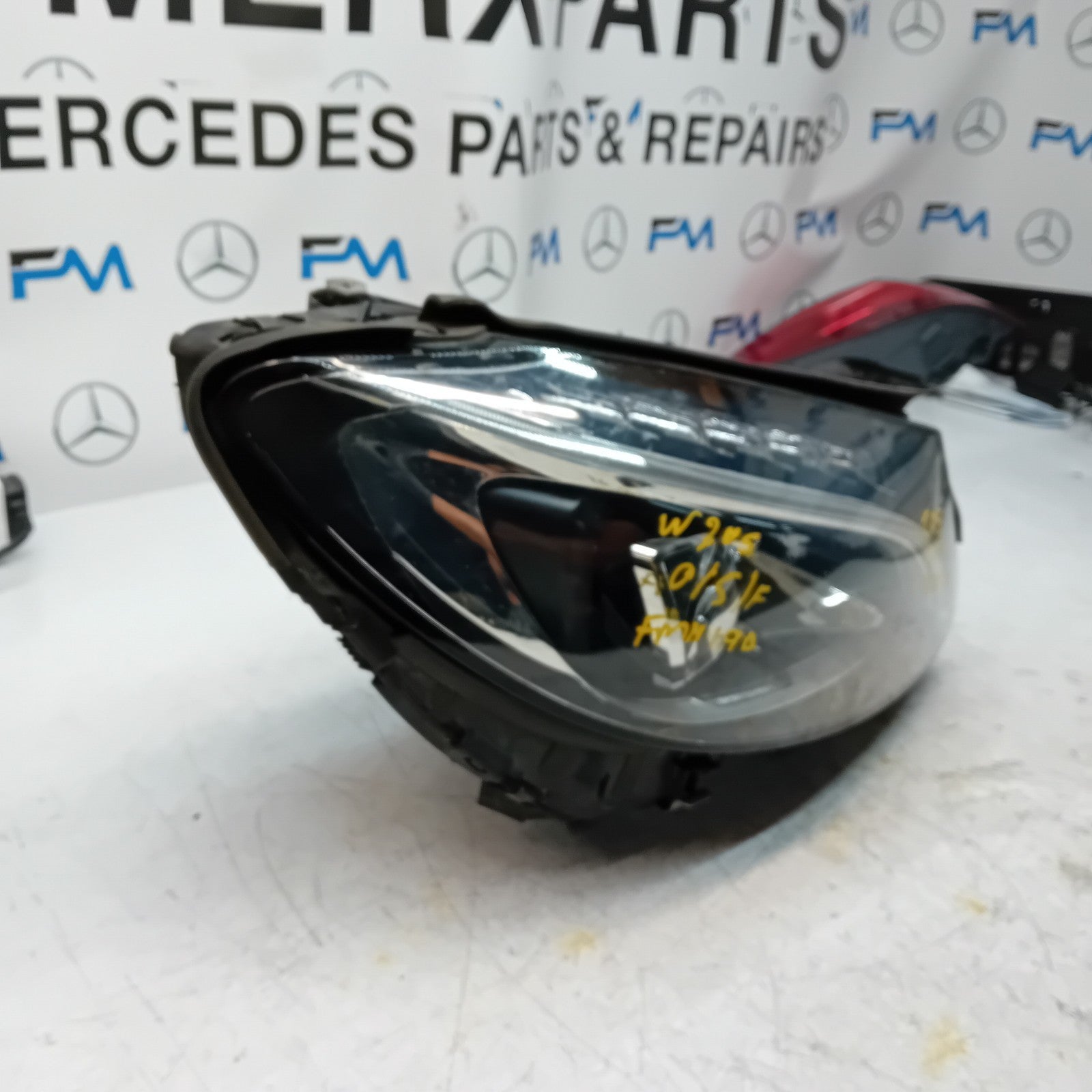 MERCEDES C-CLASS W205 DRIVER  HIGH PERFORM HEADLIGHT A2059062804 20l4 FMH190