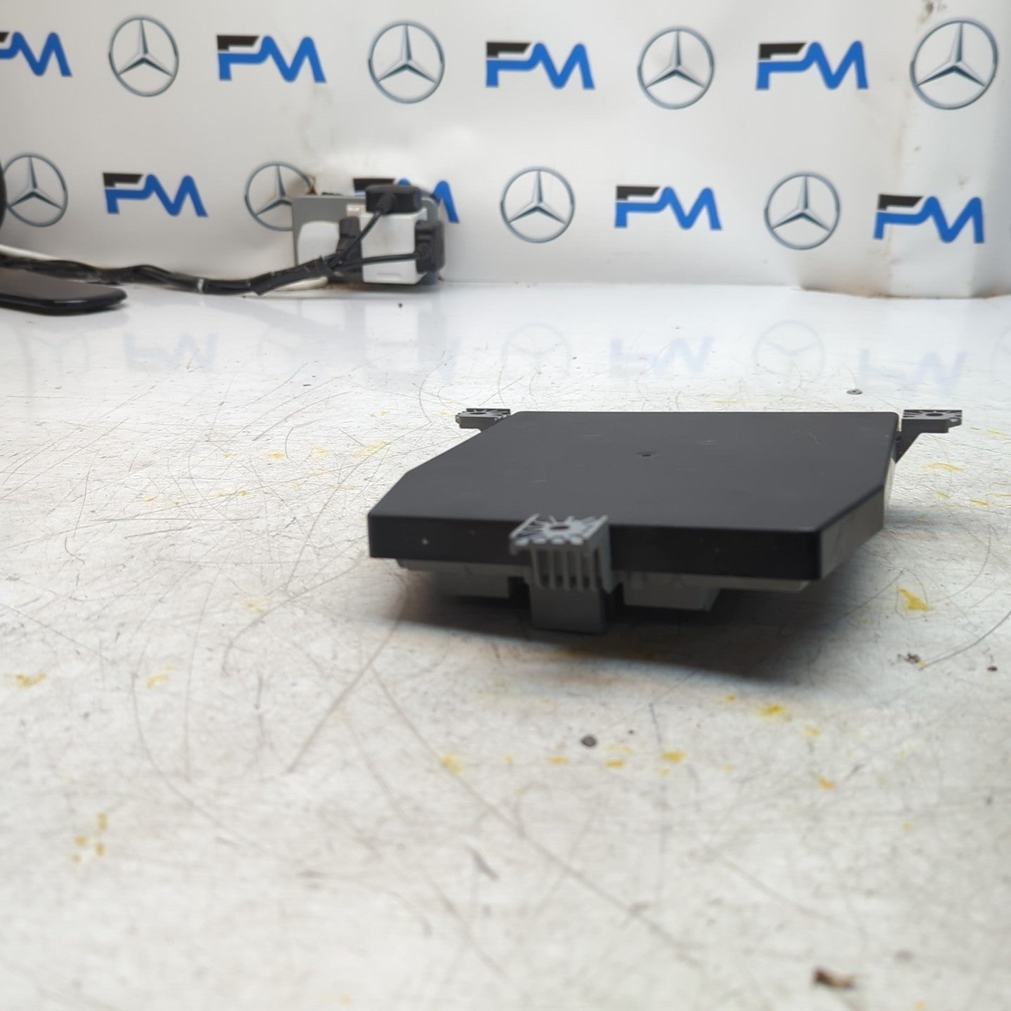 MERCEDES E-CLASS REAR SAM CONTROL MODULE W213 A2139003008 2016 FM001371