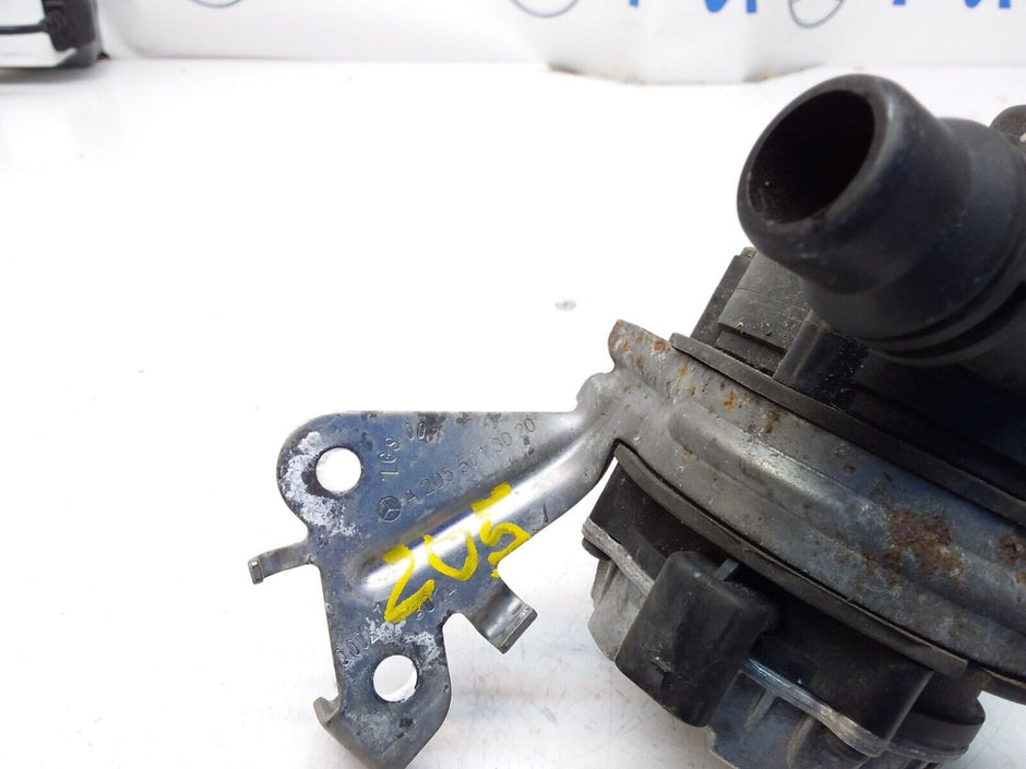 MERCEDES C-CLASS W205 ELECTRIC COOLER WATER PUMP A2055013020 FM00409
