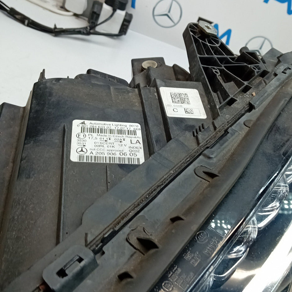 MERCEDES C-CLASS W205 HEADLIGHT PASSENGER NS LEFT A2059060605 INTELLIGENT FMH197