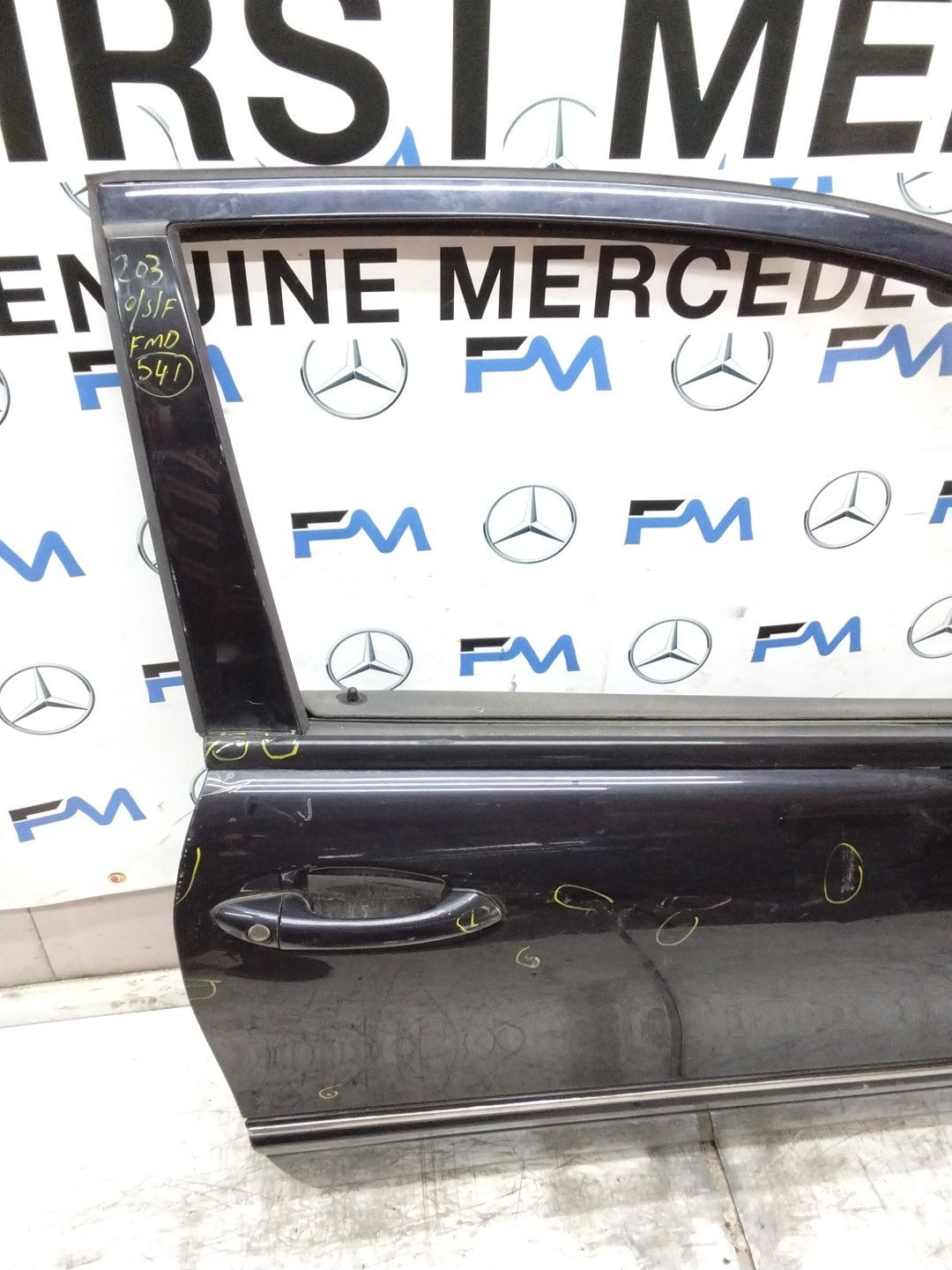 MERCEDES C-CLASS W203 SLN DRIVER FRONT DOOR OSF BLACK 2001-04 FMD541