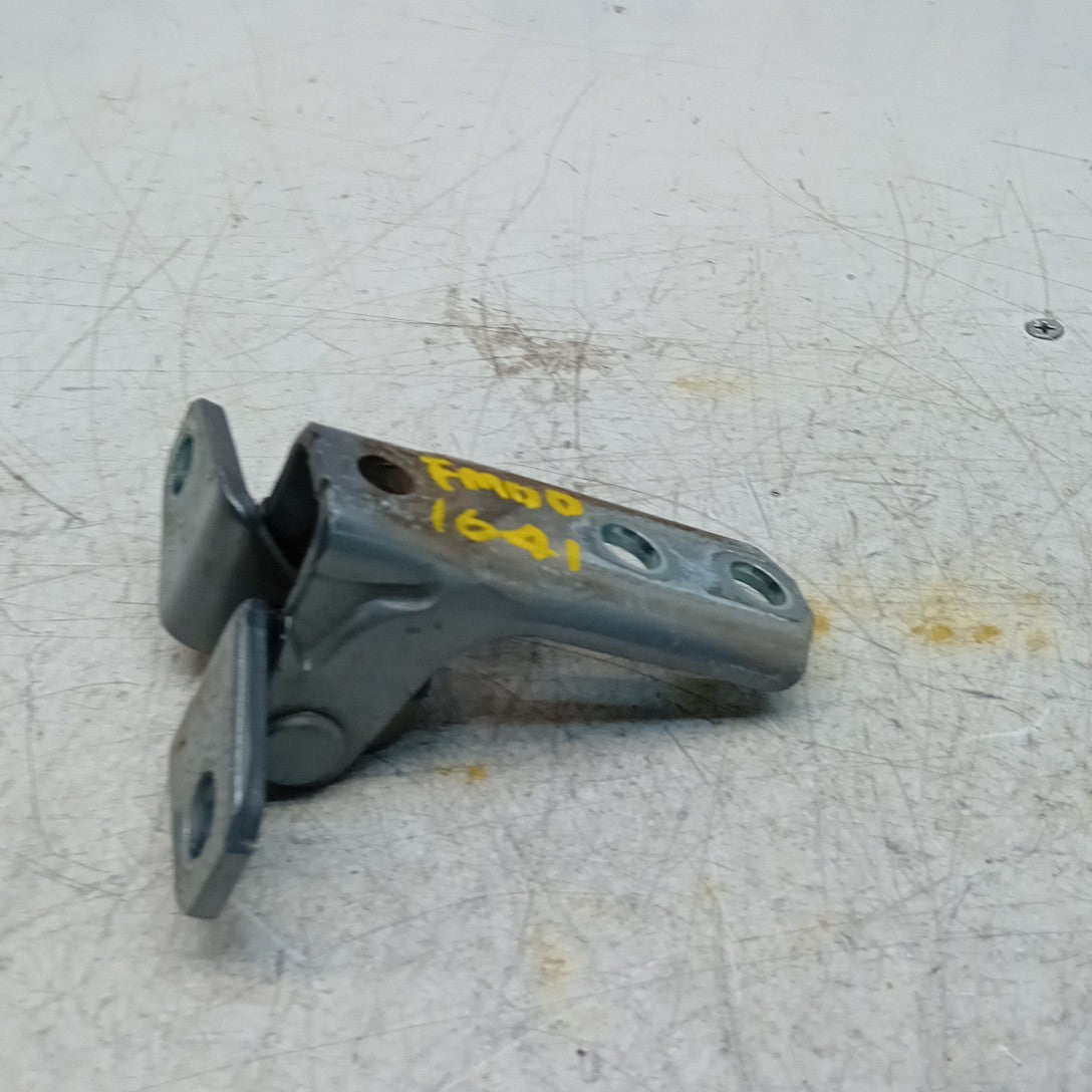 MITSUBISHI OUTLANDER MK3  FRONT DOOR HINGE PANEL E1 A046834 FM001641