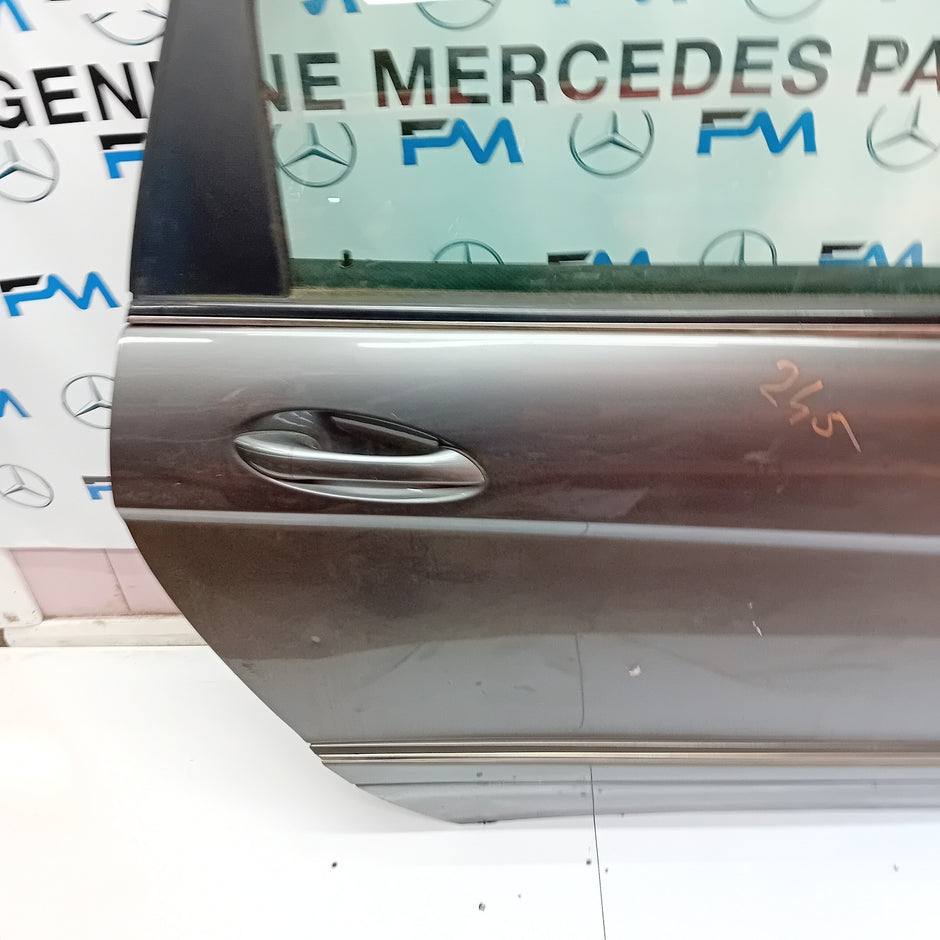 MERCEDES BENZ B-CLASS  W245  DRIVER SIDE REAR DOOR ( OFF SIDE REAR ) FM02