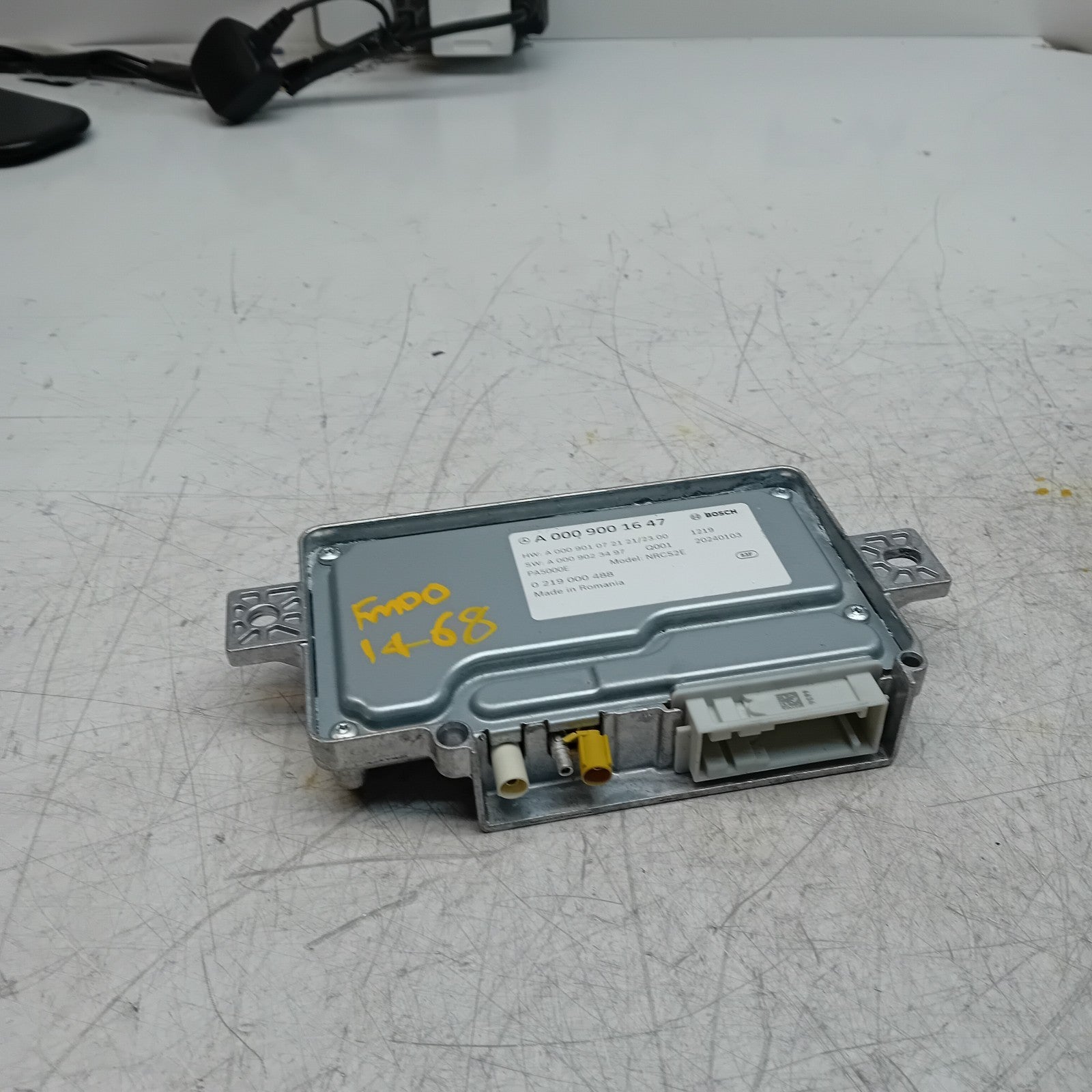 MERCEDES BENZ  C-CLASS W206 PARKING SENSOR CONTROL  A0009001647 FM001468