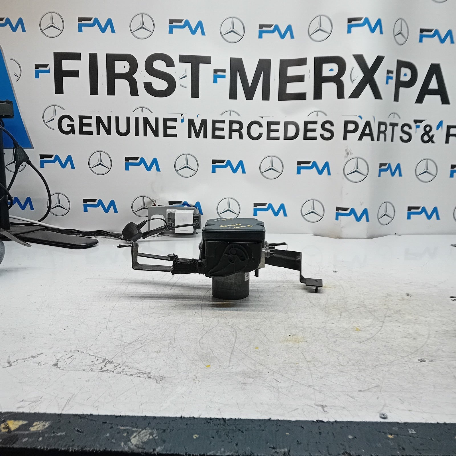 MERCEDES BENZ A-CLASS W177 ABS PUMP CONTROL MODULE UNIT A1779002403 FM001464