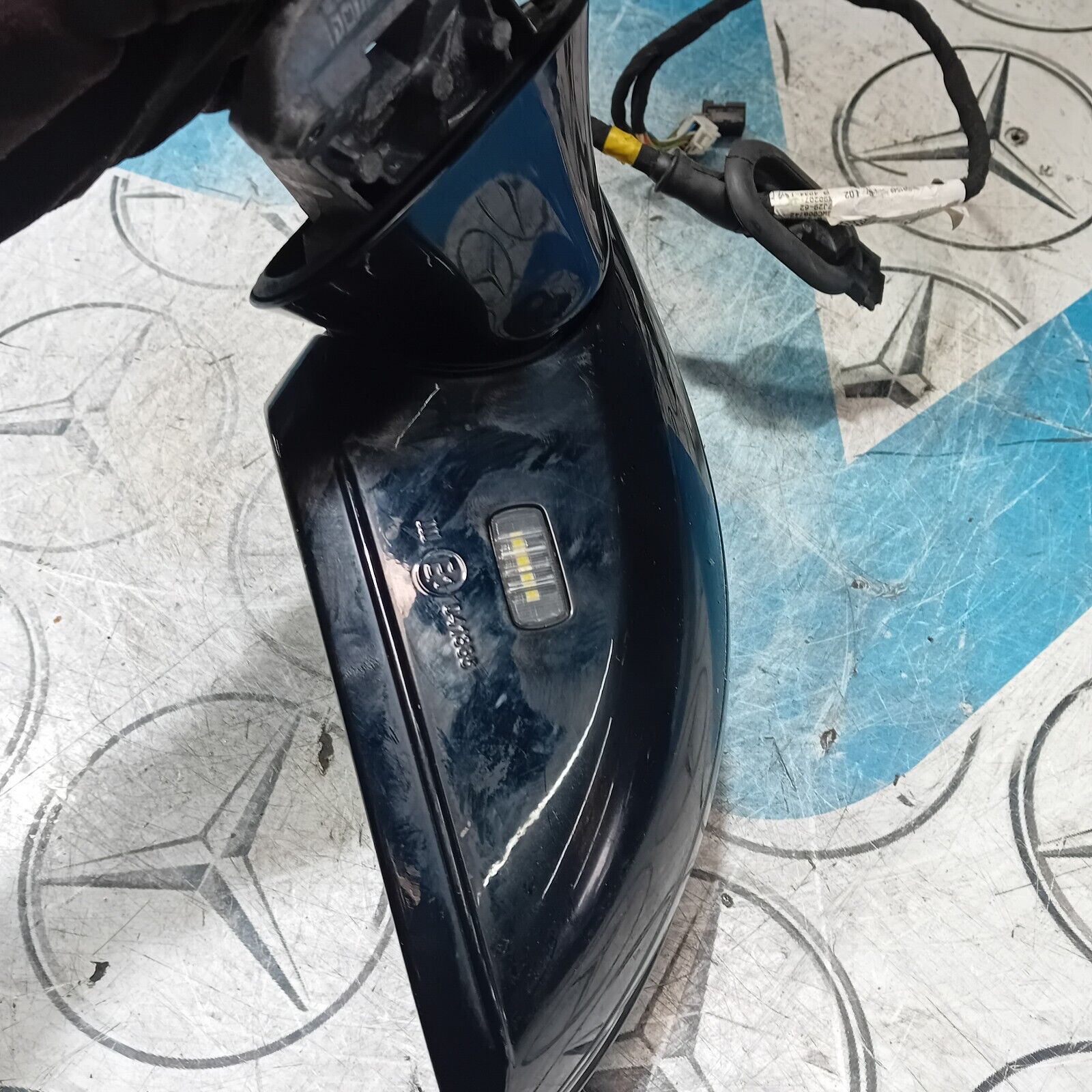 2017/2023MERCEDES BENZ E-CLASS W238 COUPE PASSENGER SIDE WING MIRROR A2388101300