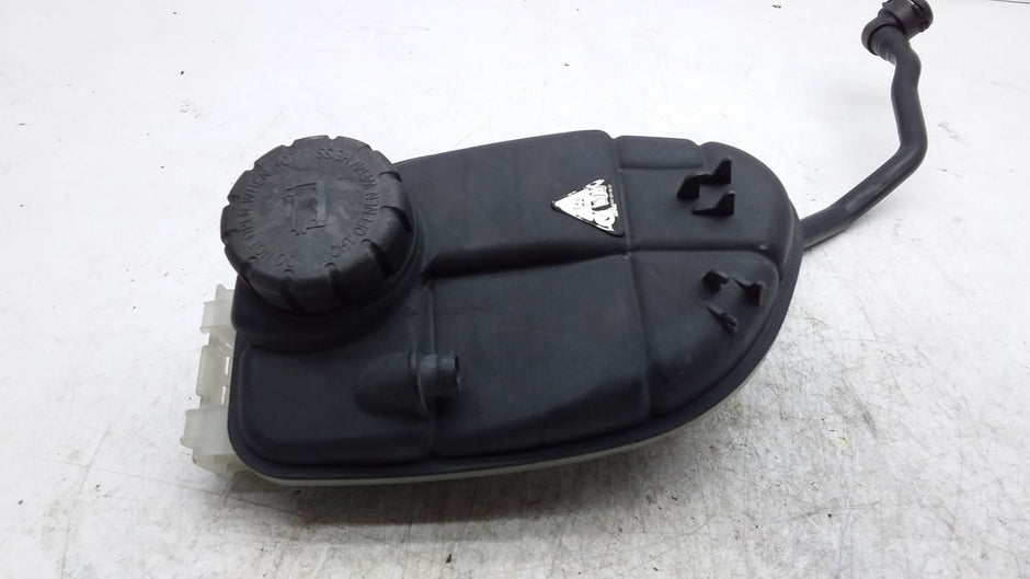 MERCEDES BENZ B-CLASS W246 COOLANT EXPANSION TANK A2465000049 FMR442