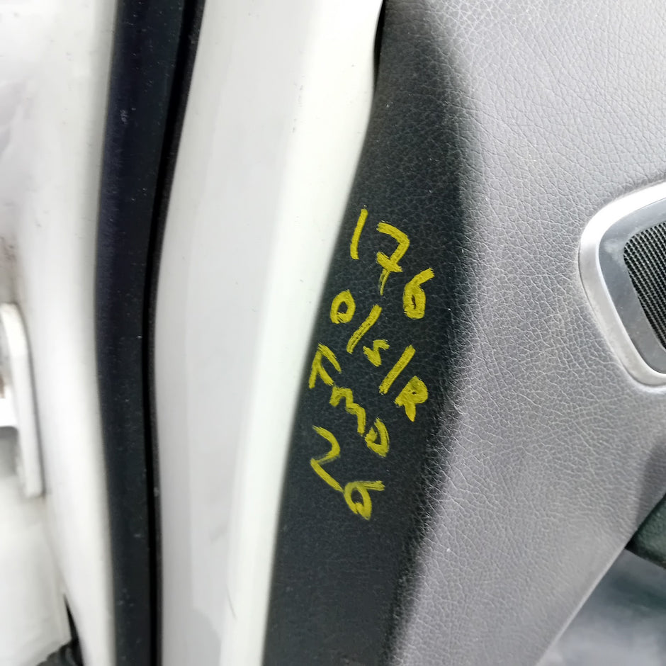 MERCEDES BENZ A-CLASS W176 DRIVER REAR DOOR (OFF SIDE REAR) WHITE FMD26