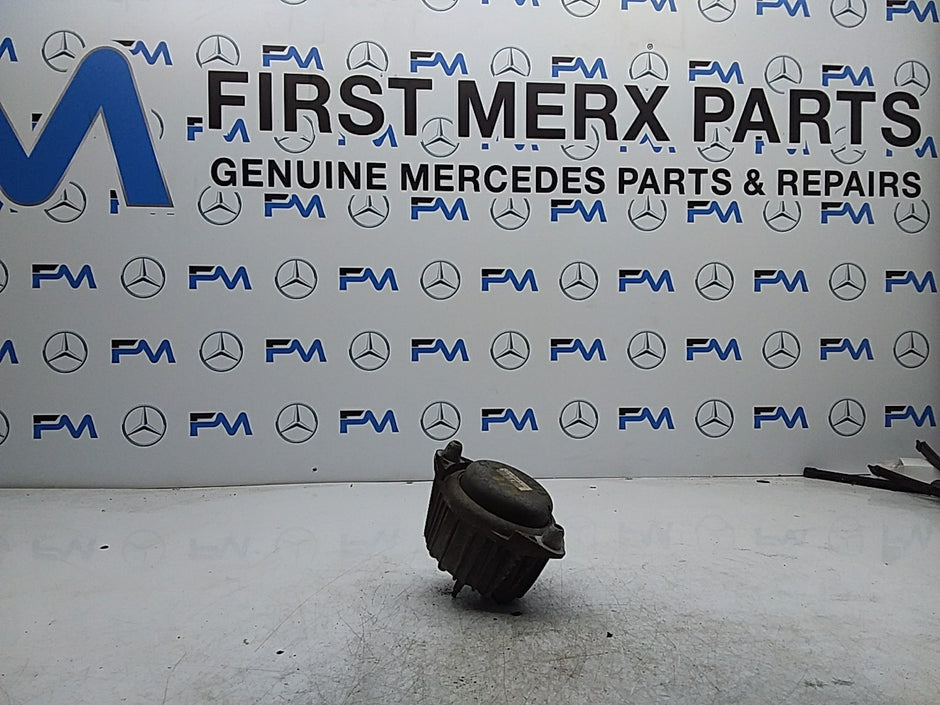 MERCEDES BENZ  E-CLASS W212  ENGINE MOUNT RIGHT OS A2122404217 FMR328