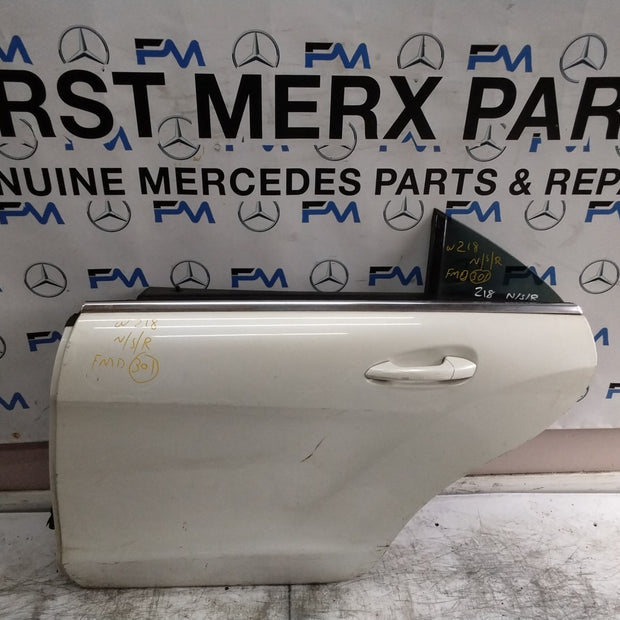 MERCEDES CLS W218  COUPE PASSENGER REAR DOOR NSR WHITE 2011-17 COMPLETE FMD301