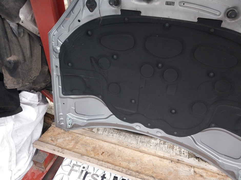 MERCEDES C CLASS W204 FACELIFT BONNET GREY 2011-2013
