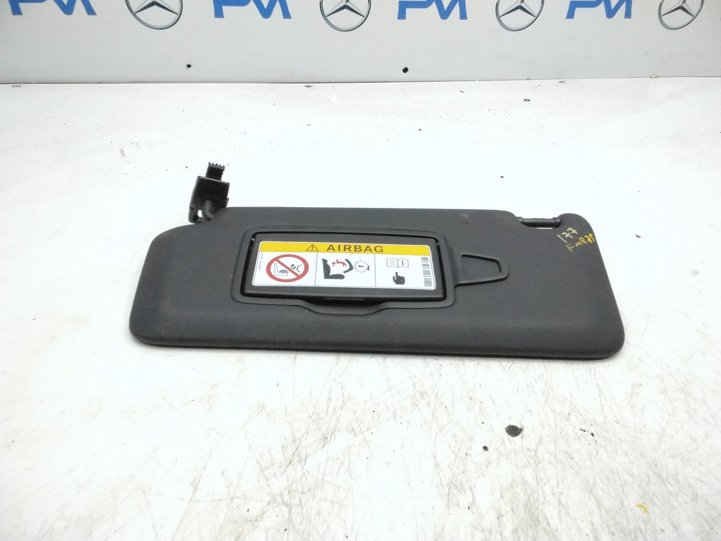  MERCEDES A-CLASS W177 FRONT PASSENGER SIDE SUNVISOR A1778106100 FMR44 (DAMAGED)
