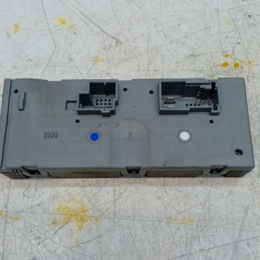 MERCEDES C-CLASS TAILGATE CONTROL MODULE W206 A2069005421  FM001352