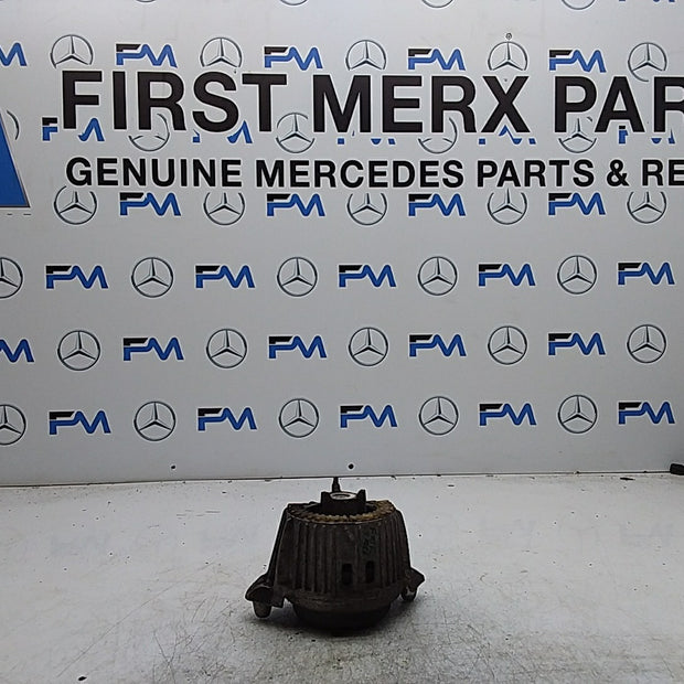 MERCEDES BENZ  E-CLASS  W212  ENGINE MOUNT LEFT NS A2122400000 FMR354