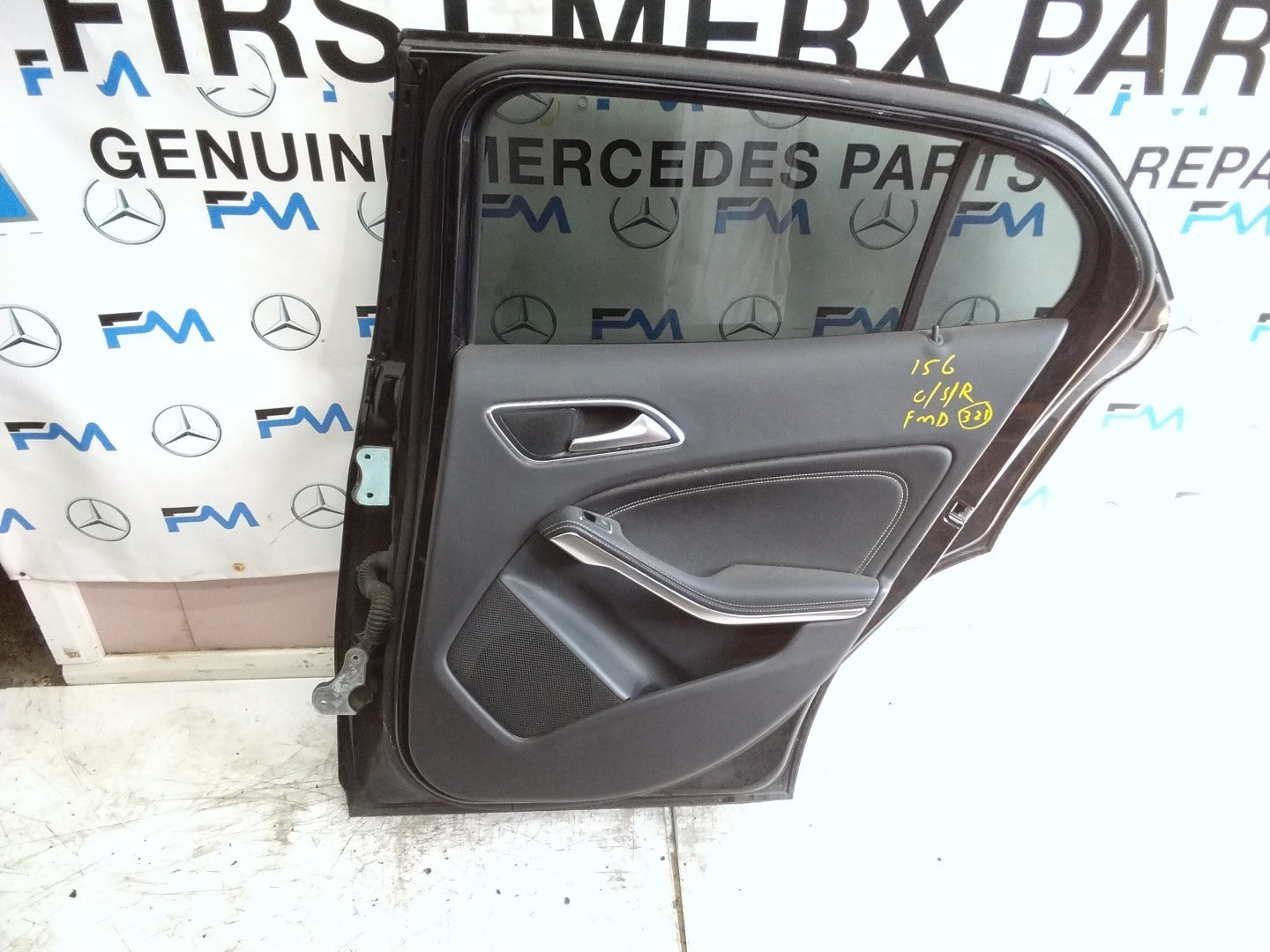 MERCEDES BENZ GLA X156 DRIVER REAR DOOR OSR BLACK 2014-19 COMPLETE FMD321