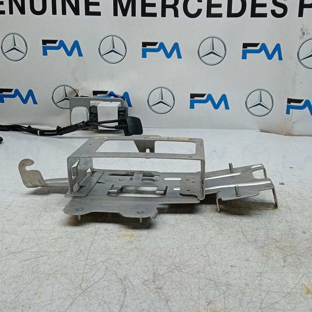 MERCEDES BENZ E-CLASS W212  2014-2021  RADIO TUNER BOX  A2125456140 FM001554