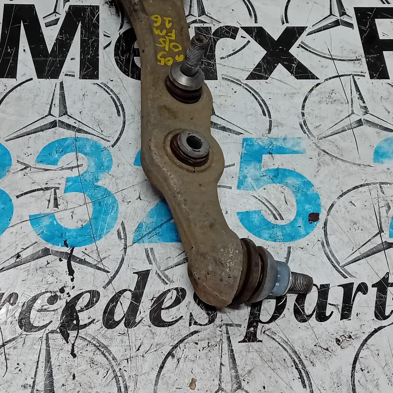 MERCEDES BENZ C-CLASS W205  DRIVER SIDE FRONT LOWER CONTROL ARM  205 14 RE