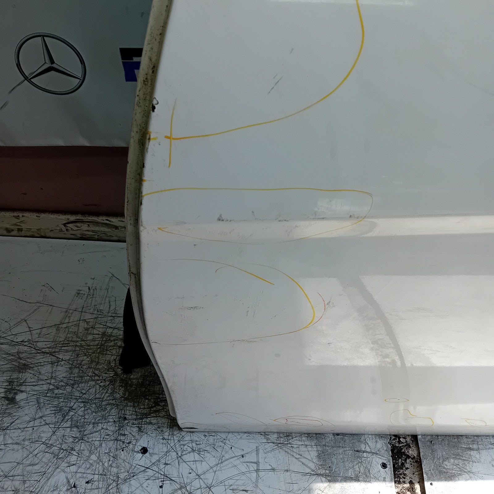MERCEDES C-CLASS W204 SLN PASSENGER REAR DOOR NSR WHITE 2008-14  COMPLETE FMD423