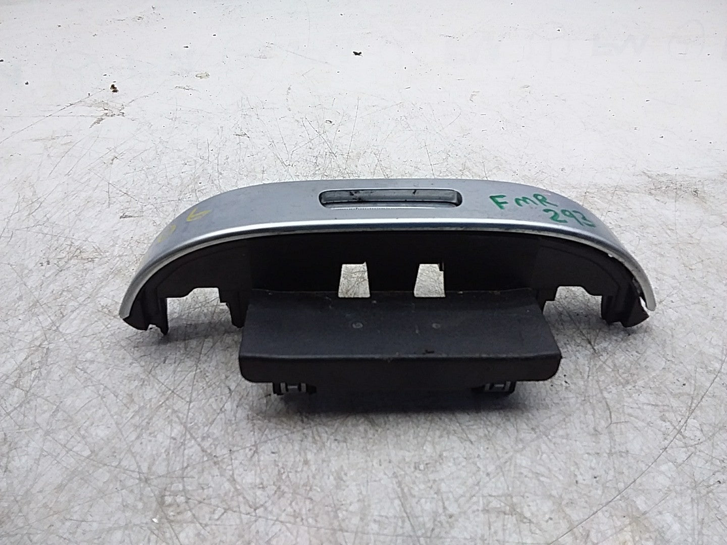 MERCEDES C-CLS W206 FRONT CONSOLE ARMREST TRIM A2066803201 FMR293